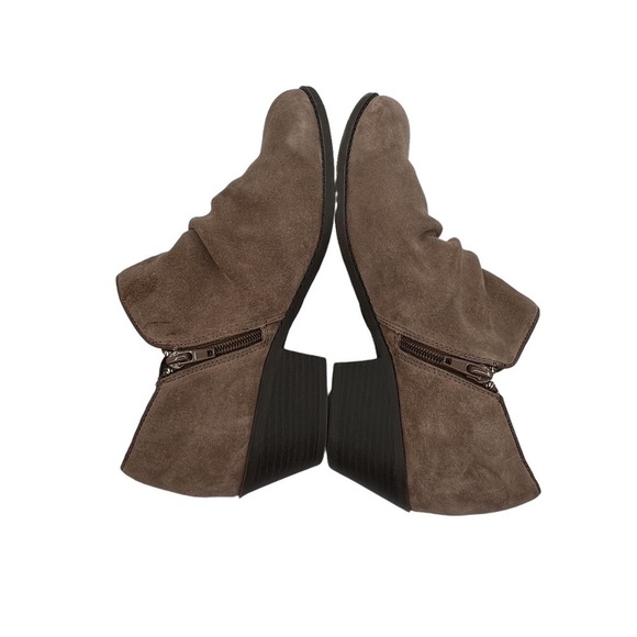 Me Too Brown Suede Zada Slip On Almond Toe Booties Size 10 Women's - Picture 6 of 9